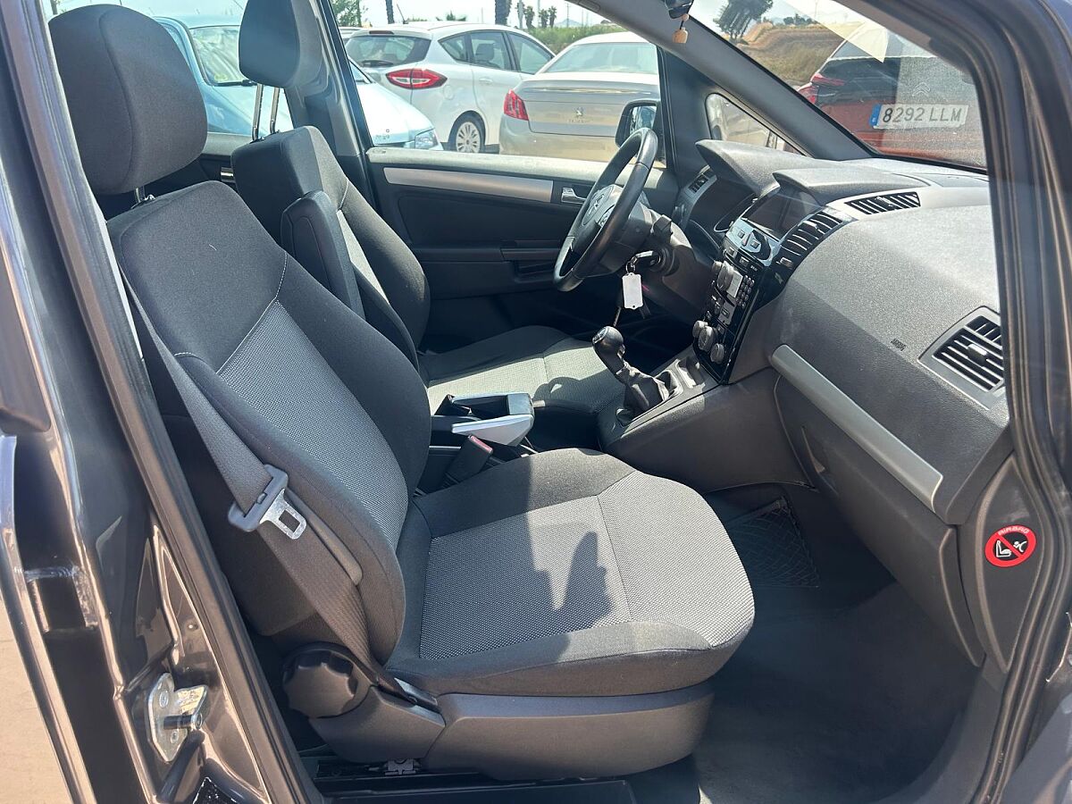 OPEL ZAFIRA 111 JAHRA 1.8 SPANISH LHD IN SPAIN 129000 MILES SUPERB 7 SEATS 2010